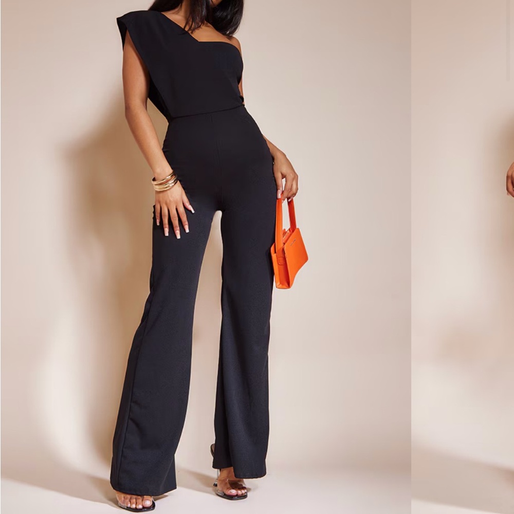 Elegant Black One-Shoulder Jumpsuit